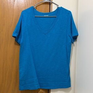 NWOT M Tall Old Navy Vibrant Blue V-Neck everyday Tee